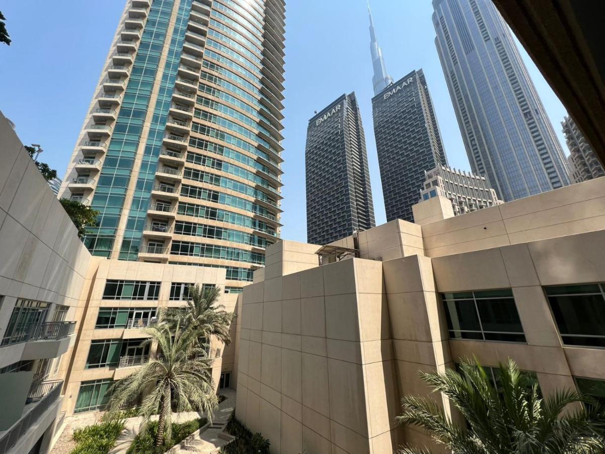 Beautiful And Cozy 2 Bedroom In The Heart Of Downtown Apartment